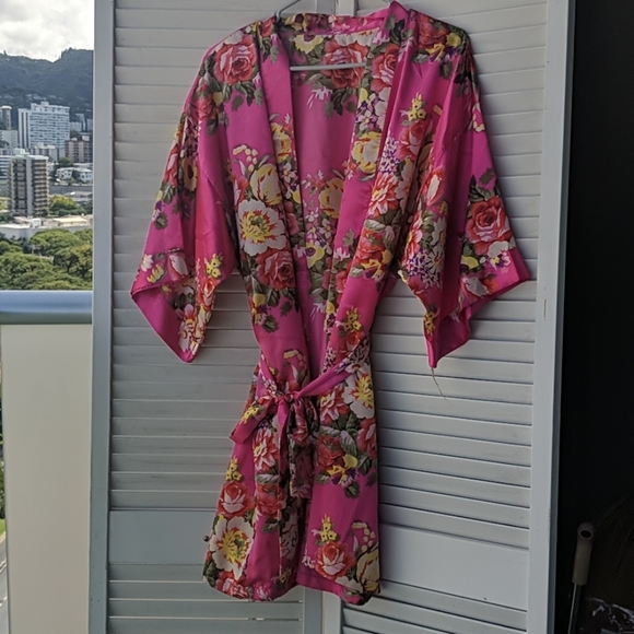 Bridal robe - Picture 1 of 5